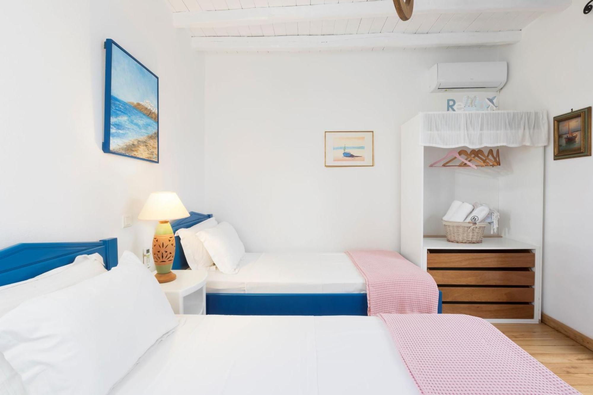 Martineli Residence - A Beachfront Estate Дриос Экстерьер фото